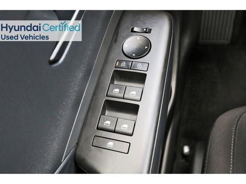 Certified 2025 Hyundai Kona SEL image 23