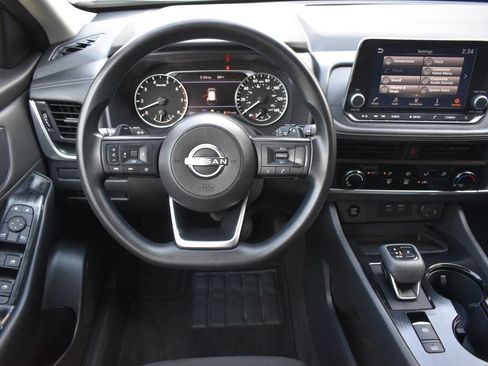 Used 2024 Nissan Rogue S AWD/4WD image 14