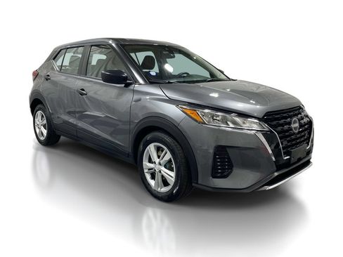 Used 2024 Nissan Kicks S FWD image 5