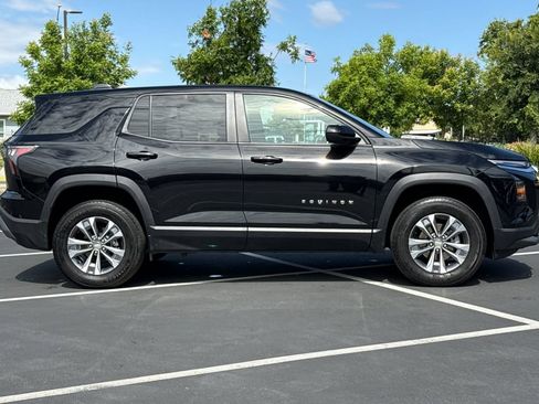 Used 2026 Chevrolet Equinox LT w/ LPO, Floor Liner Package FWD image 10