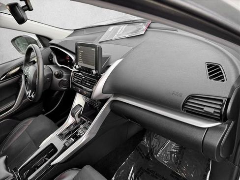 Used 2024 Mitsubishi Eclipse Cross SE image 21