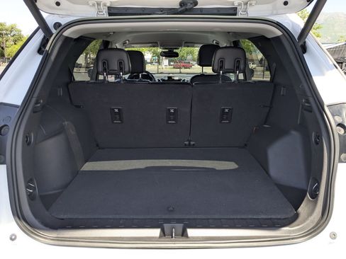 Used 2019 Chevrolet Equinox Premier AWD/4WD image 34