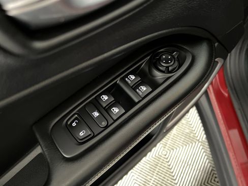 Used 2020 Jeep Compass Latitude image 15