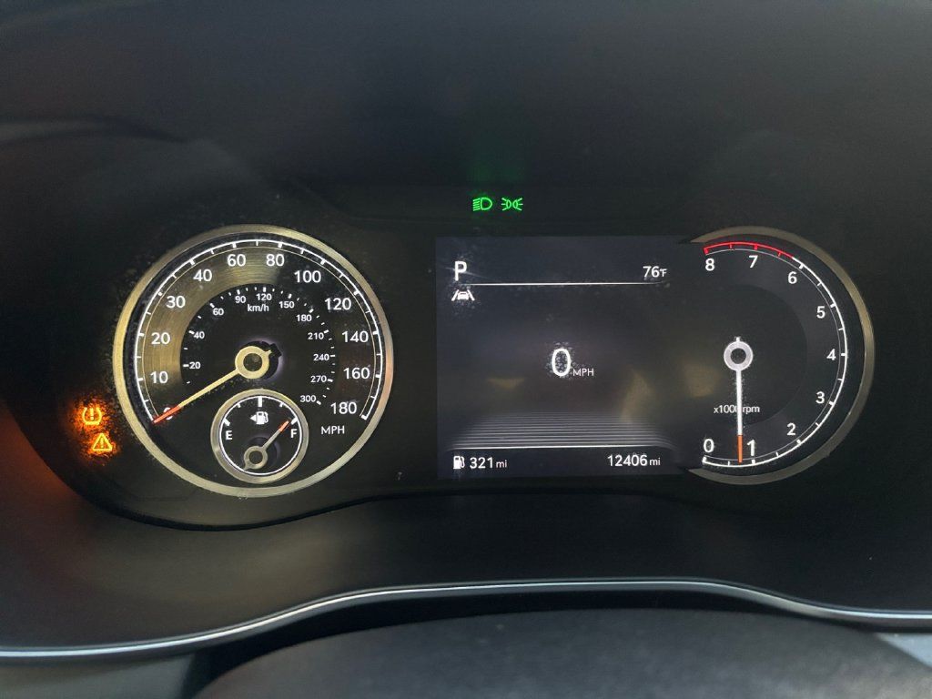 Used 2023 Genesis G70 2.0T w/ Sport Prestige Package RWD image 19