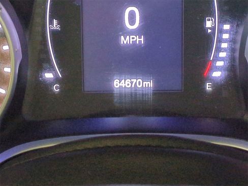 Used 2020 Jeep Compass Latitude w/ Cold Weather Group image 21