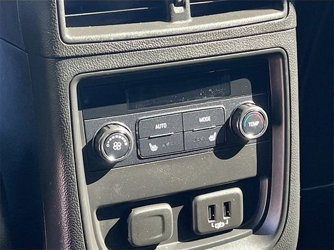 Used 2020 Buick Envision Essence image 26