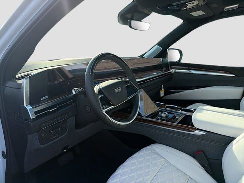 New 2026 Cadillac Escalade Platinum Sport AWD/4WD image 28