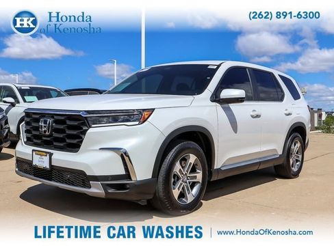 Certified 2025 Honda Pilot EX-L image 1