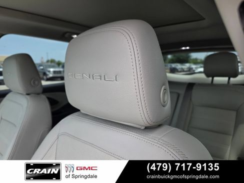 Used 2024 GMC Terrain Denali w/ Denali Premium Package AWD/4WD image 22