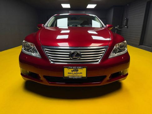 Used 2010 Lexus LS 460 RWD image 2