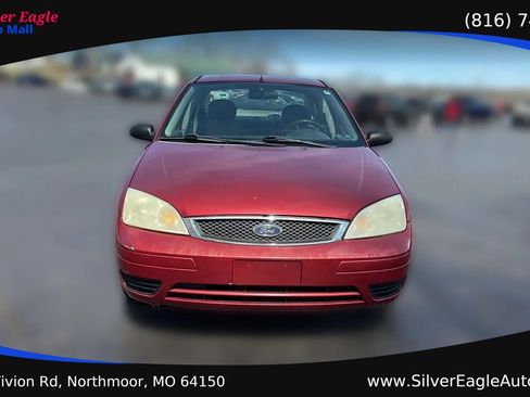 Used 2005 Ford Focus S FWD image 8