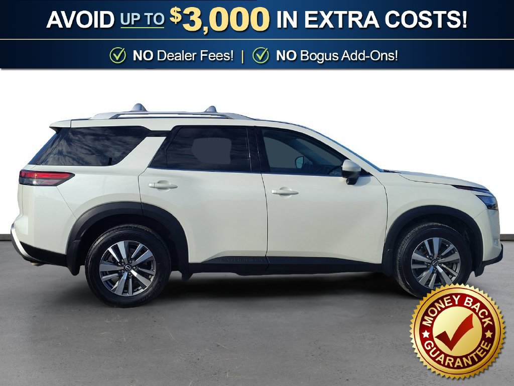 Used 2023 Nissan Pathfinder SL w/ Black Appearance Package FWD image 8