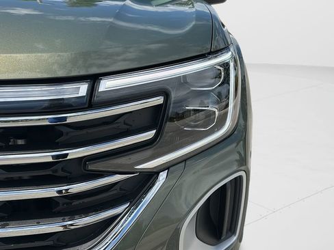 New 2026 Volkswagen Atlas SE image 9