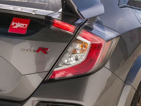 Used 2019 Honda Civic Type R image 10