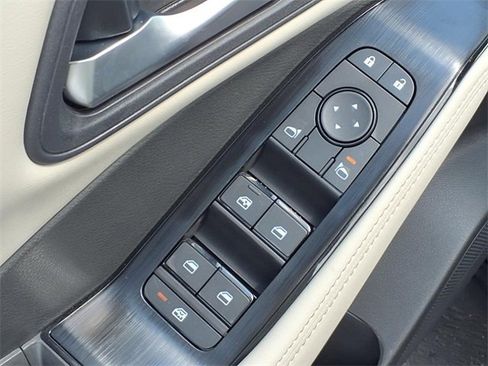 New 2025 Nissan Rogue SV image 9