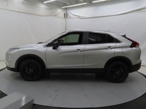 New 2025 Mitsubishi Eclipse Cross LE image 6