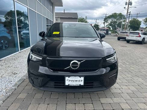 Used 2023 Volvo C40 Recharge Core AWD/4WD image 4