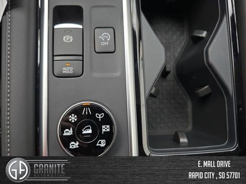 New 2025 Nissan Pathfinder SL AWD/4WD image 29