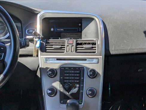 Used 2012 Volvo XC60 3.2 image 14