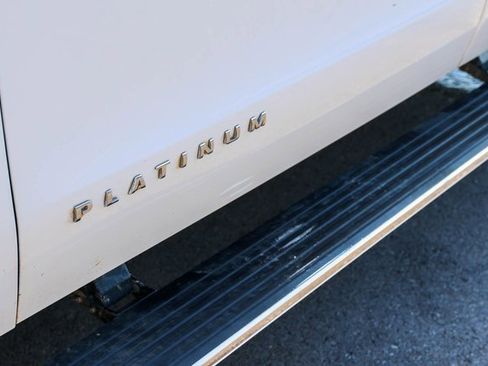 Used 2021 Ford Expedition Platinum image 8