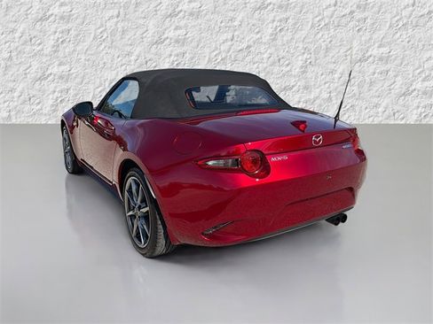 Used 2021 MAZDA MX-5 Miata Grand Touring image 5