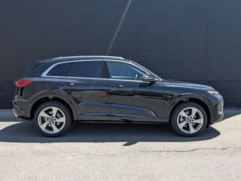 New 2025 Audi Q5 Premium Plus image 6