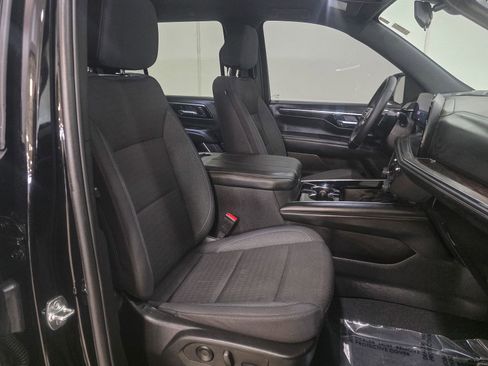 Certified 2025 Chevrolet Tahoe LS AWD/4WD image 22