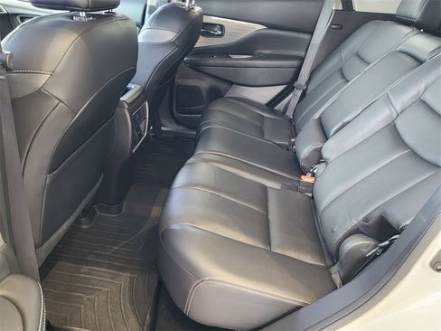 Used 2018 Nissan Murano SL w/ Midnight Edition Package image 14