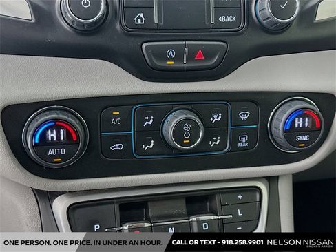 Used 2022 GMC Terrain SLT w/ LPO, Floor Liner Package image 15