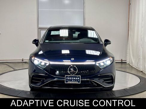 Used 2023 Mercedes-Benz EQS 580 4MATIC Sedan image 3