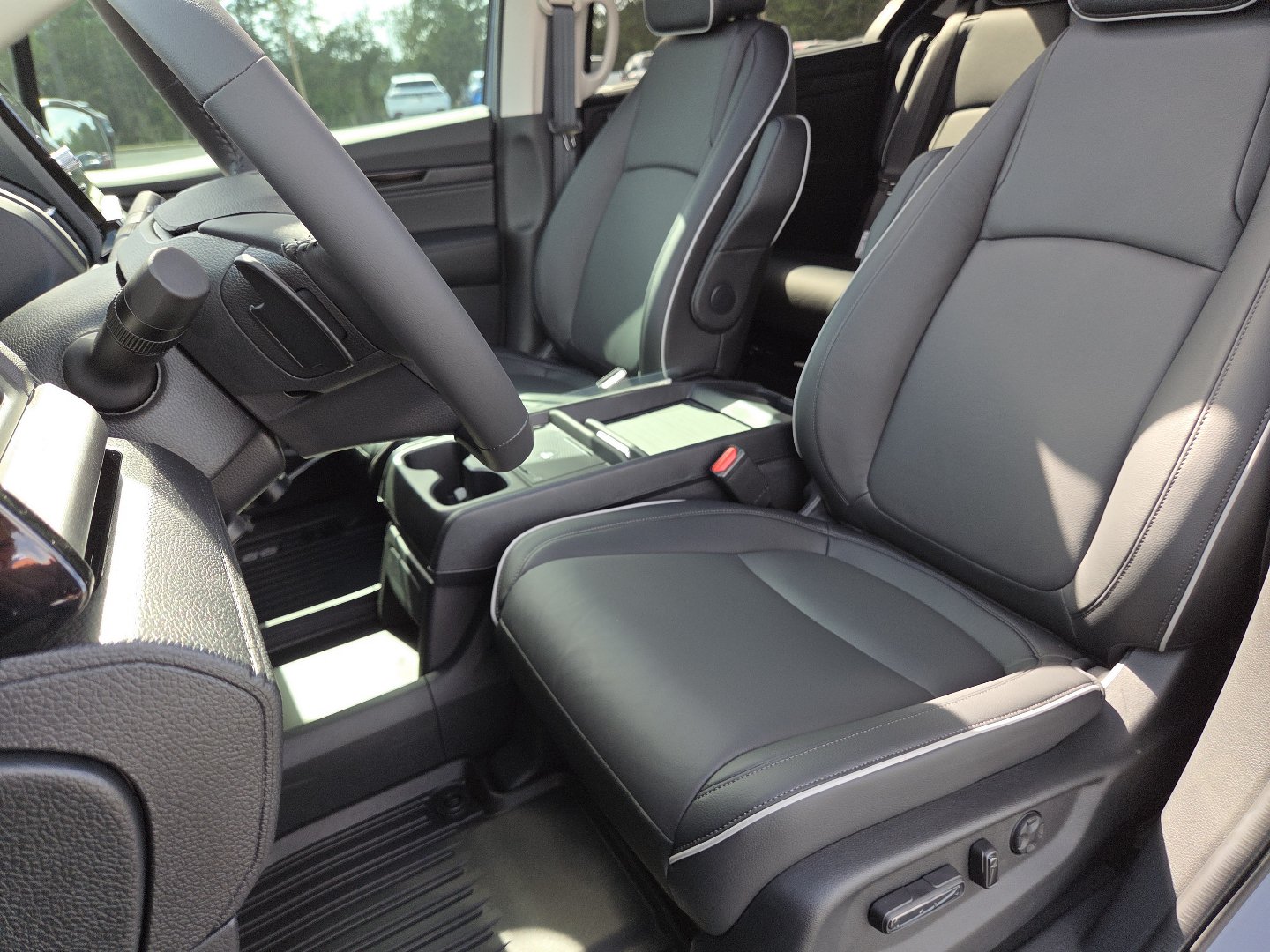 New 2027 Honda Odyssey Touring image 25
