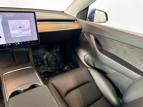 Used 2022 Tesla Model Y Performance image 21