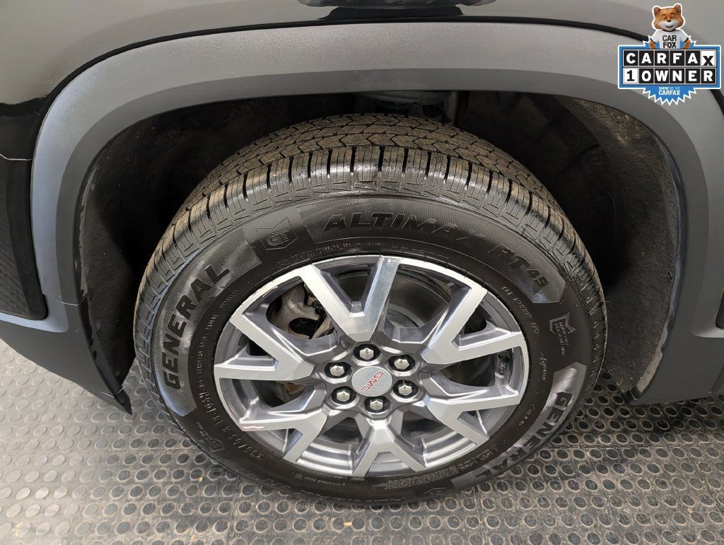 Used 2023 GMC Acadia SLT w/ Preferred Package AWD/4WD image 7