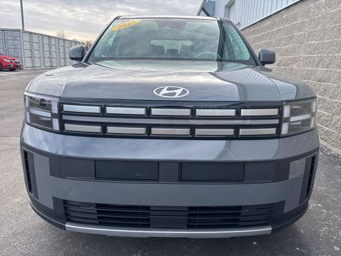 Used 2025 Hyundai Santa Fe SE image 4