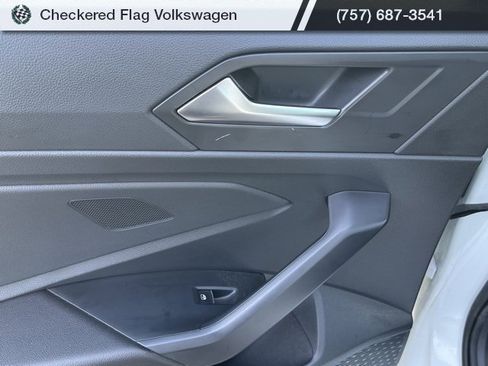 Used 2023 Volkswagen Jetta Sport image 24