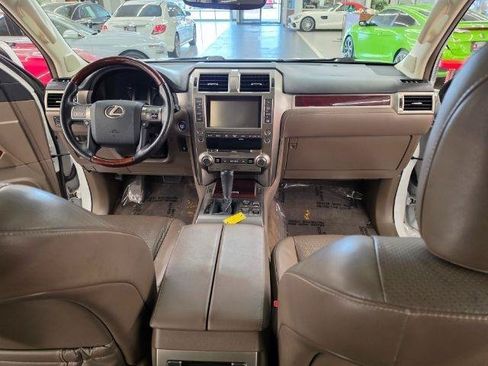 Used 2015 Lexus GX 460 Luxury AWD/4WD image 14