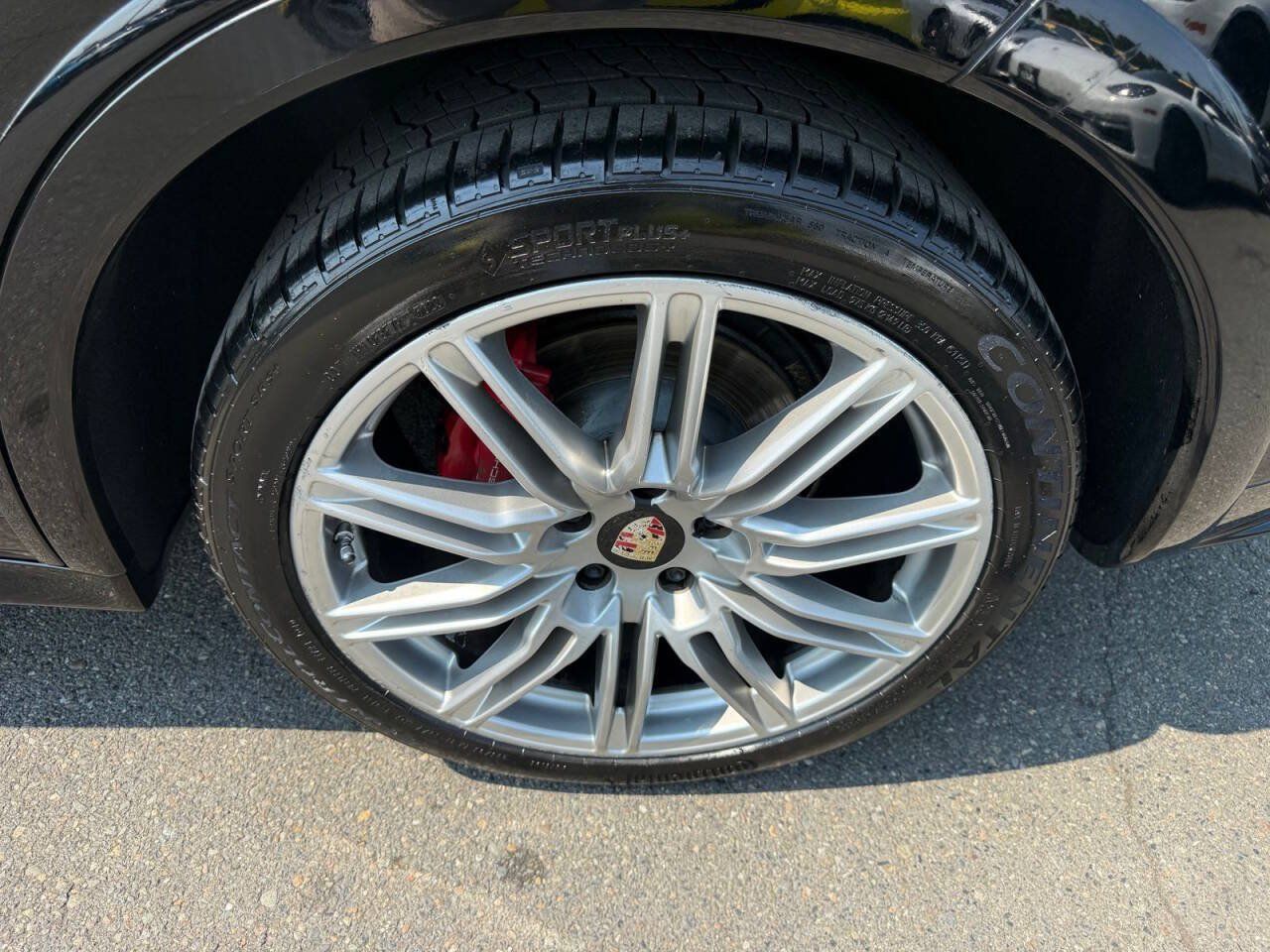 Used 2013 Porsche Cayenne GTS AWD/4WD image 11