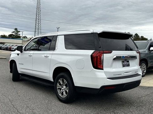 Used 2022 GMC Yukon XL SLE image 28