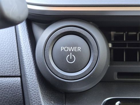 Used 2026 Toyota Prius LE image 22