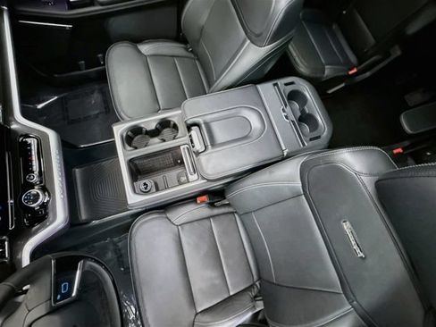 Used 2025 Ford Expedition Platinum w/ Stealth Appearance Package AWD/4WD image 23