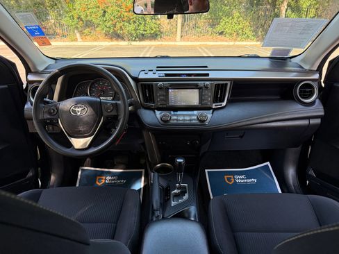 Used 2013 Toyota RAV4 XLE FWD image 17