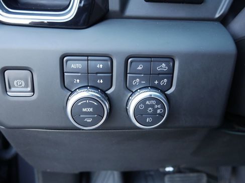 Used 2023 GMC Sierra 1500 Denali Ultimate image 42