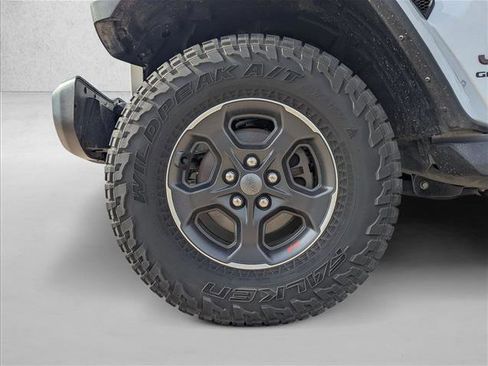 Used 2022 Jeep Gladiator Rubicon w/ Cold Weather Group image 21