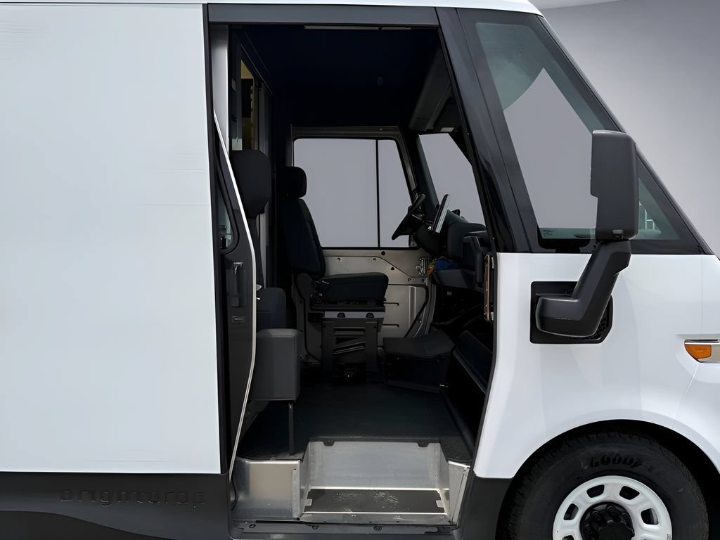 Used 2024 Chevrolet Brightdrop 600 AWD/4WD image 48