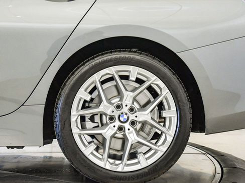 Used 2025 BMW 330i Sedan w/ Premium Package image 11