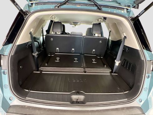 New 2026 Nissan Pathfinder SL AWD/4WD image 25