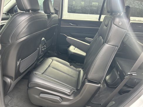 Certified 2023 Jeep Grand Cherokee L Limited w/ Black Appearance Package image 1