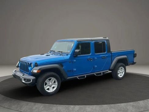 Used 2023 Jeep Gladiator Sport AWD/4WD image 1