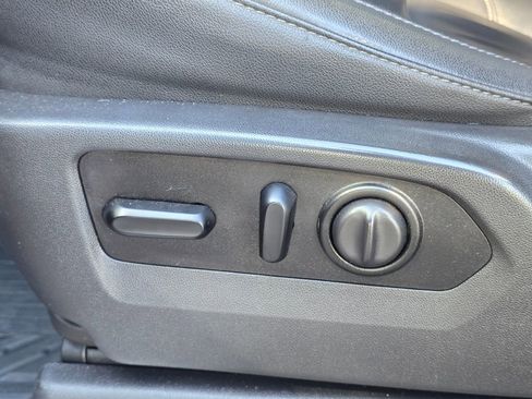 Used 2021 Chevrolet Silverado 1500 LT Trail Boss image 28