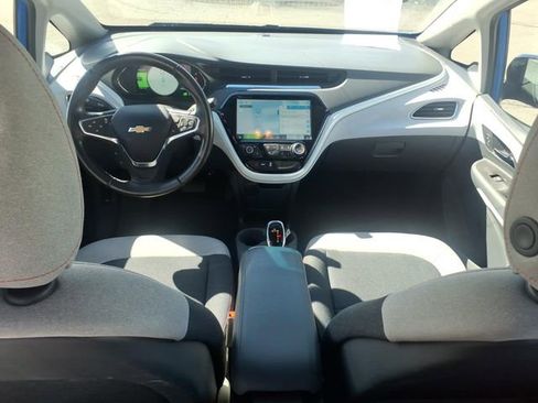Used 2021 Chevrolet Bolt LT FWD image 17